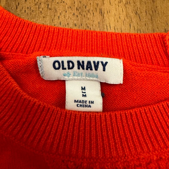 Old Navy women’s sweater - medium - Picture 4 of 4
